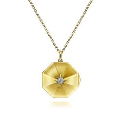 14K Yellow Gold Octagonal Locket Necklace with Diamond Star Center Surrey Vancouver Canada Langley Burnaby Richmond