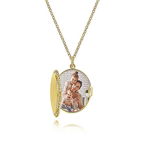 14K Yellow Locket 14K Yellow Gold Engravable Oval Locket Necklace with Twisted Rope Frame Surrey Vancouver Canada Langley Burnaby Richmond